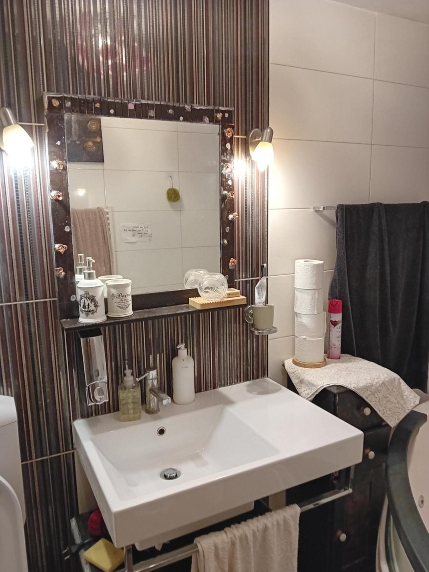 Indian Tent Tipi In Shared Lot And Shared Bathroom Mrse Eksteriør bilde