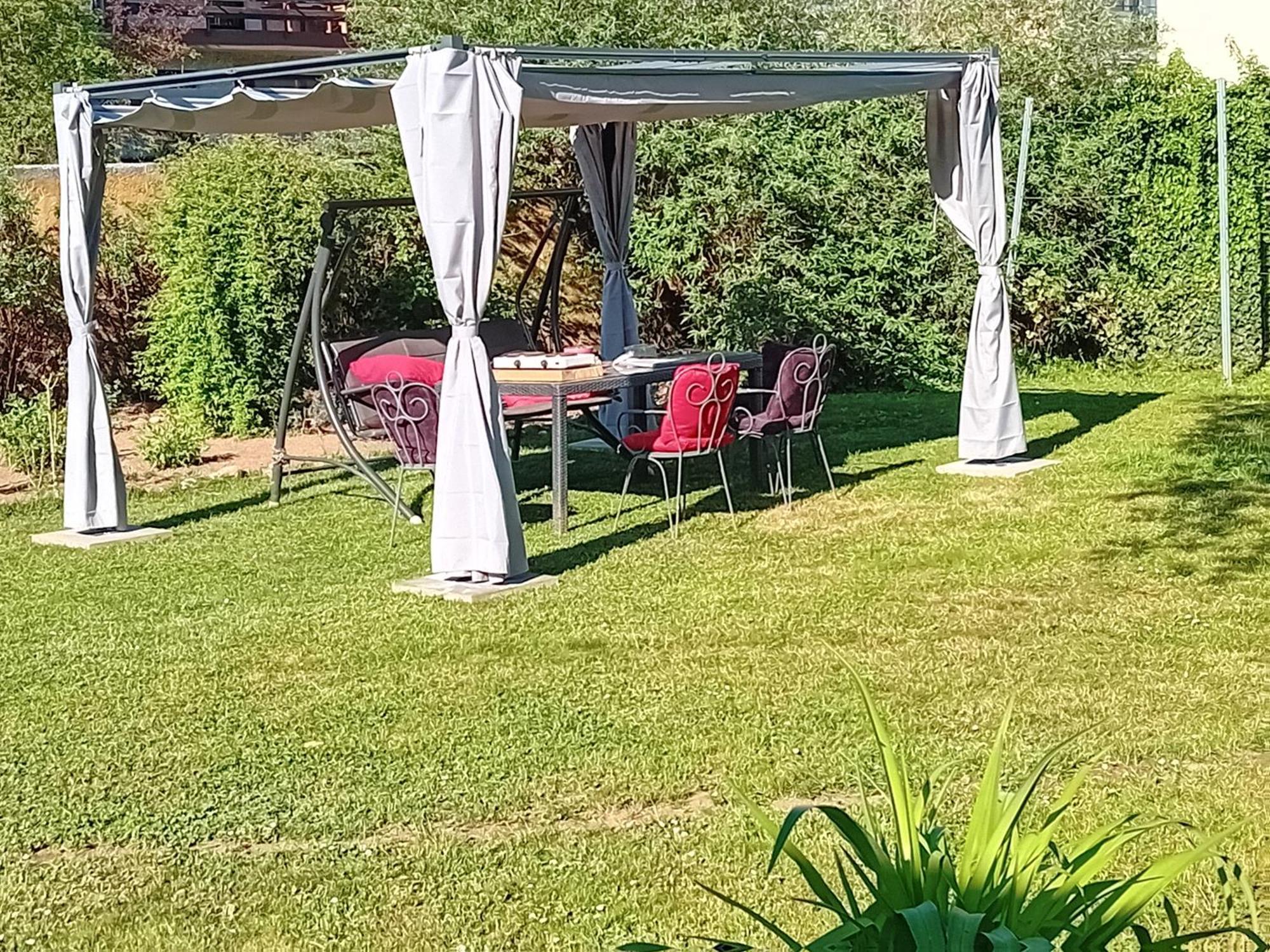 Indian Tent Tipi In Shared Lot And Shared Bathroom Mrse Eksteriør bilde